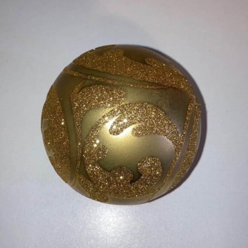 ✨🎄Pier 1 Gold Glass Christmas Ornament